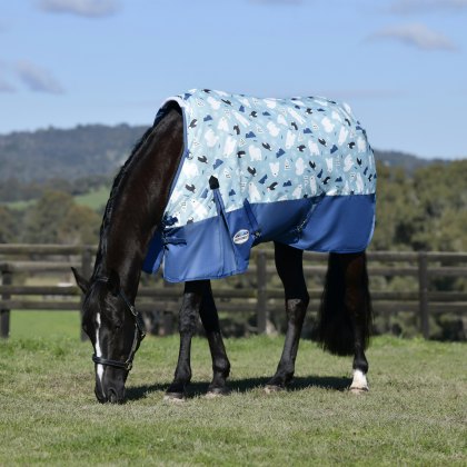 Weatherbeeta Comfitec Essential Standard Neck Medium Turnout Rug Winter Print