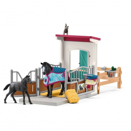 Schleich Horse Box with Mare and Foal                                          