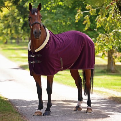 Shires Deluxe Fleece Rug Black Cherry