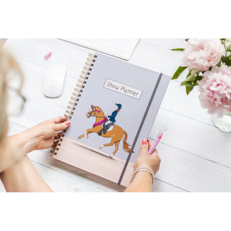 Emily Cole Emily Cole Show Planner Book